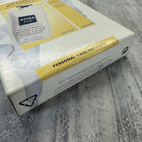 Philips HP6030 Lady Shave Skin Comfort Lotion Replacement Cartridges - Picture 6 of 6